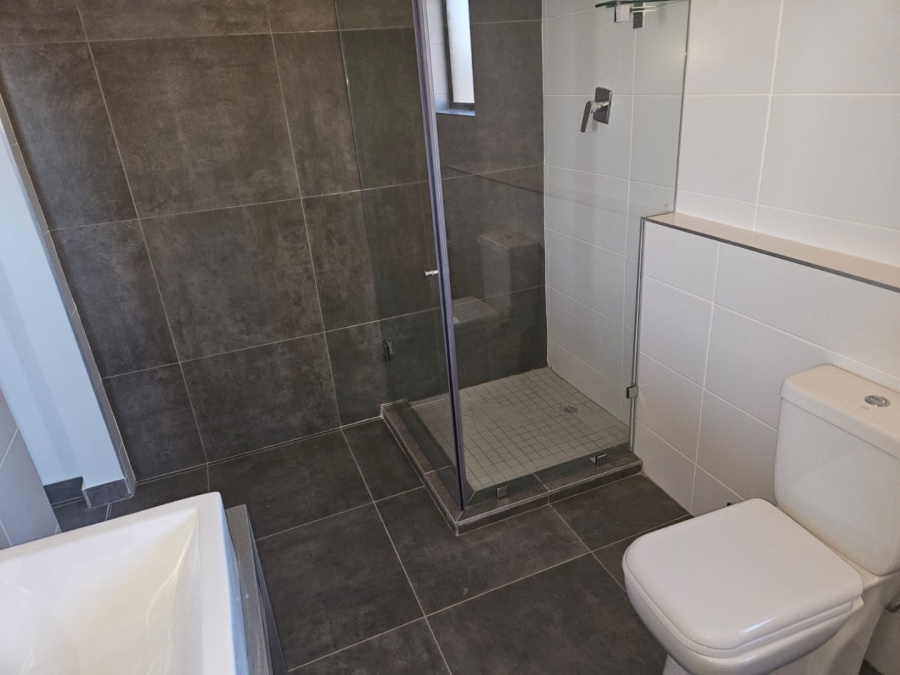 5 Bedroom Property for Sale in Wilkoppies North West